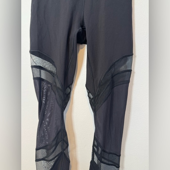 lululemon mesh leggings - Picture 3 of 10